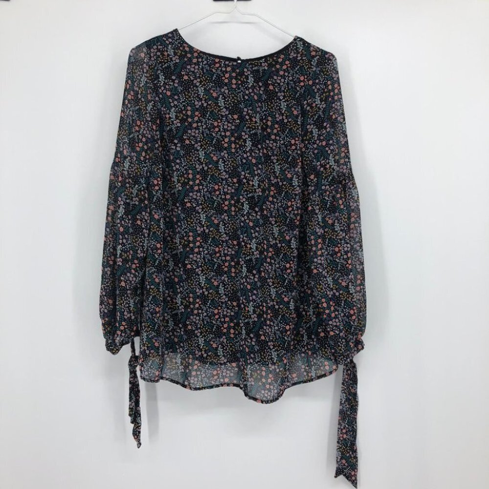 H&M Sheer balloon sleeve lined floral blouse - Picture 11 of 11